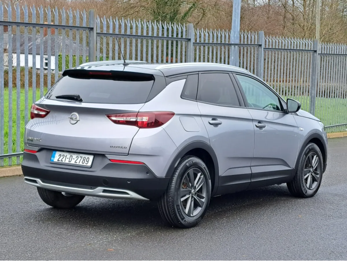 Opel Grandland SRI 1.5TD 130BHP **REVERSING CAMERA - Image 4