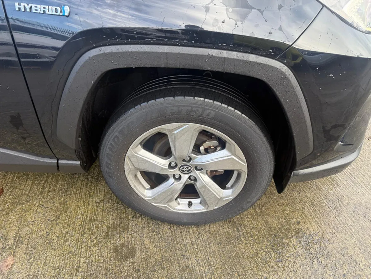 Toyota RAV4 Toyota RAV4  4X4 Hybrid sol edition 2. - Image 3