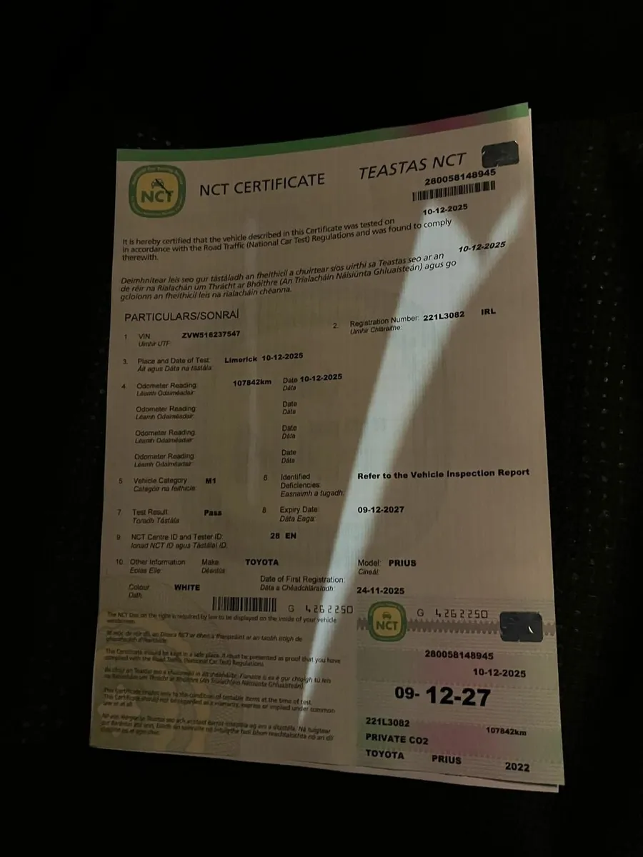 Toyota Prius 2022 - Image 2