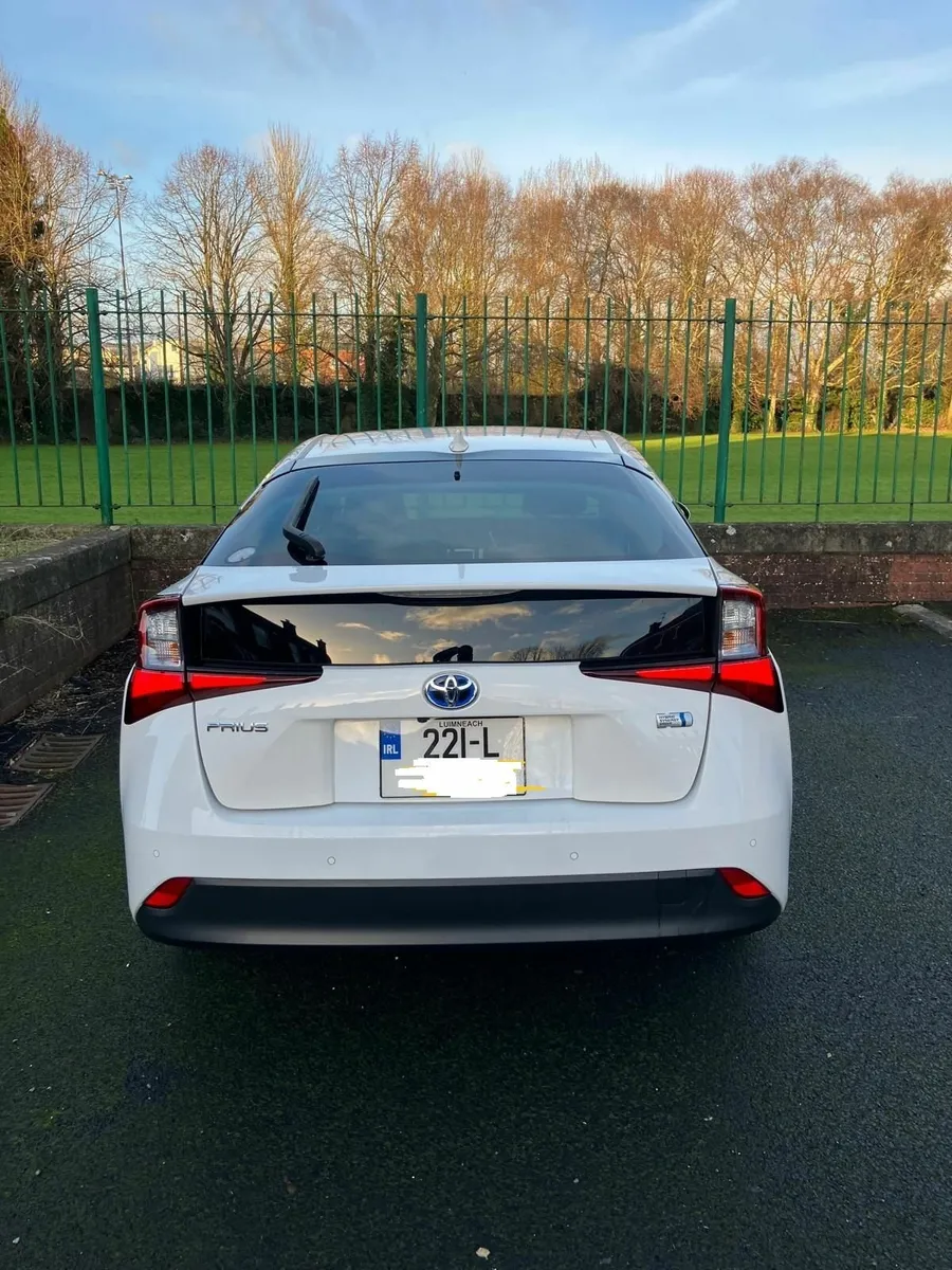 Toyota Prius 2022 - Image 3