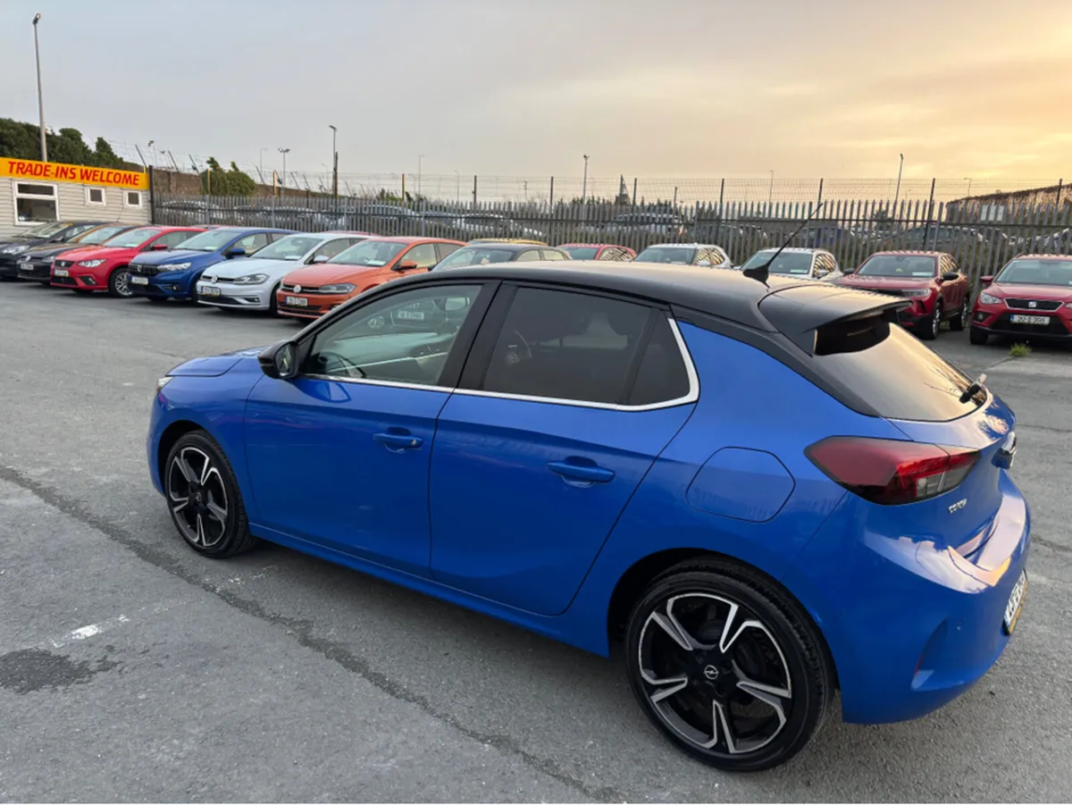 Opel Corsa ELITE-1.2 75PS-PET-5SP 4 4DR Finance Av - Image 4