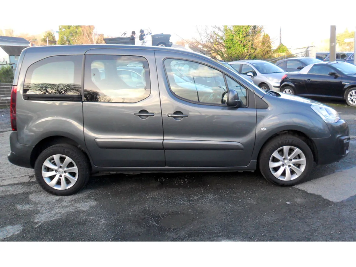 Peugeot Partner TEPEE 1.6 HDI 75 4DR WHEEL CHAIR C - Image 4