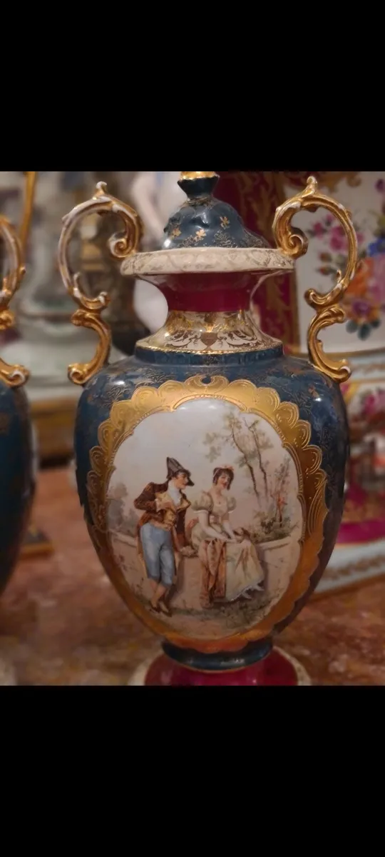 Austrian Antique vases POSTAGE AVAILABLE - Image 4