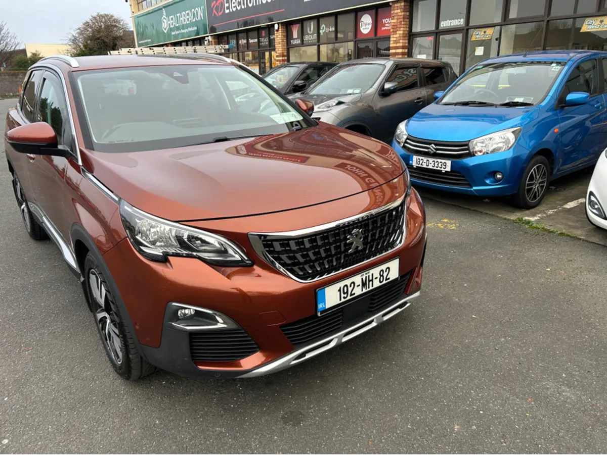 Peugeot 3008 AUTOMATIC/DIESEL///TINY KILOMETRES/// - Image 2
