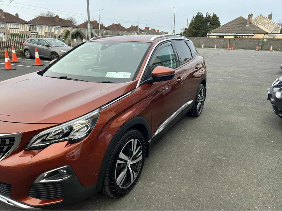 Peugeot 3008 AUTOMATIC/DIESEL///TINY KILOMETRES/// - Image 4