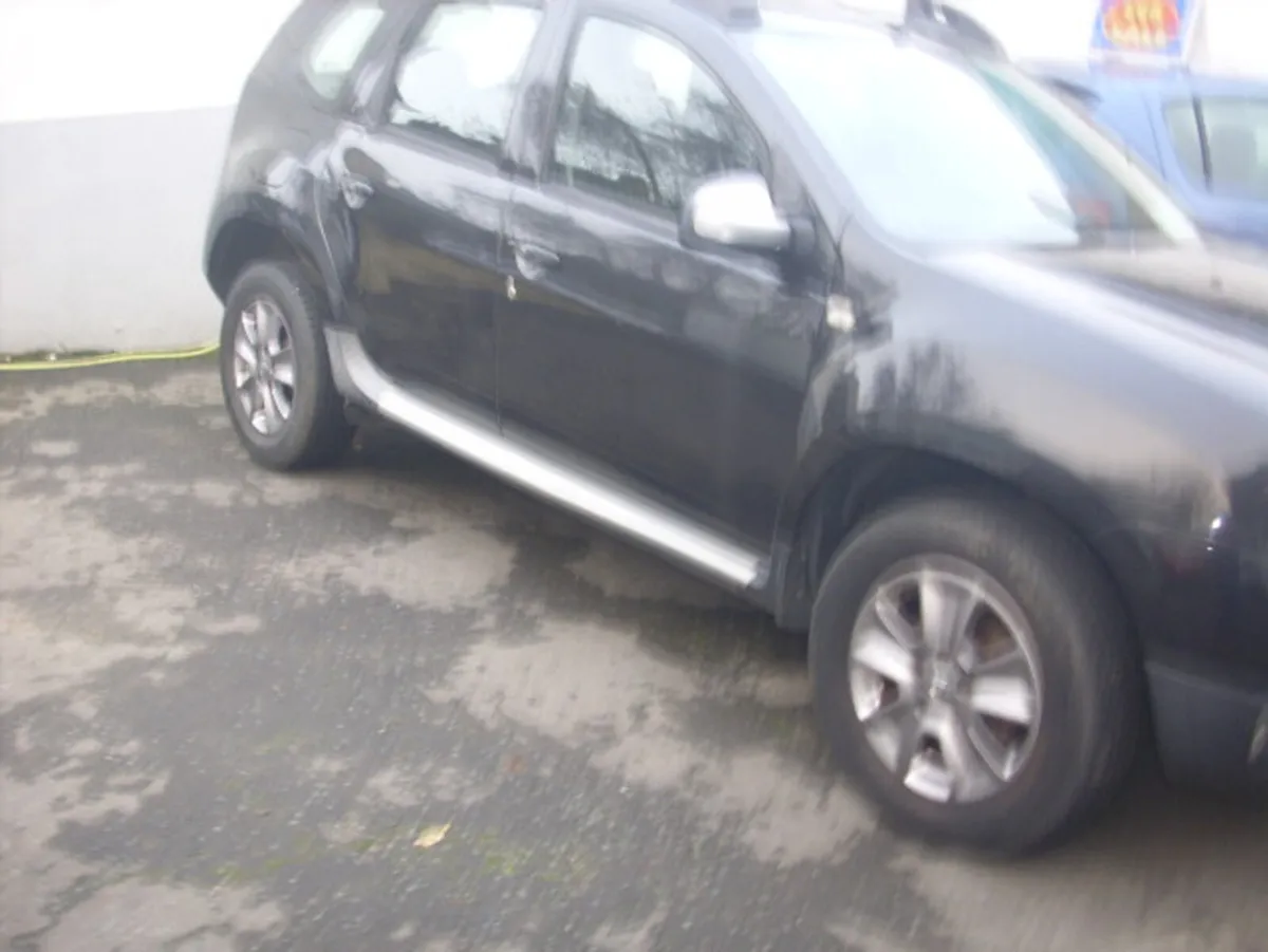Dacia Duster SIGNATURE 1.5 DCI 110 4X - Image 4