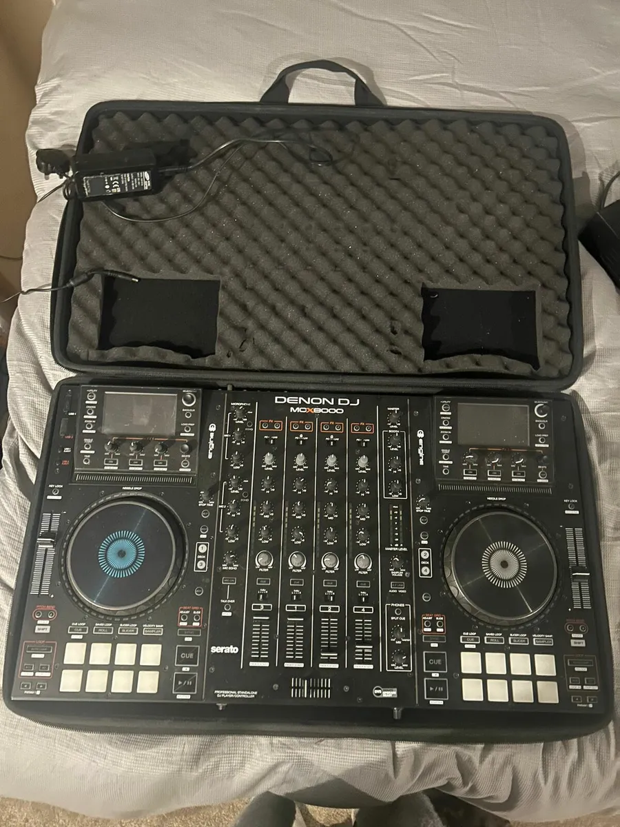 Demon mcx8000 stand alone decks - Image 1