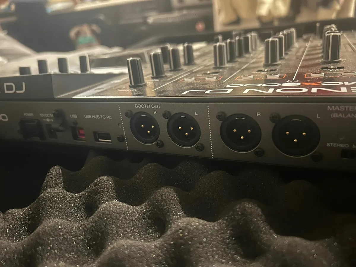 Demon mcx8000 stand alone decks - Image 3