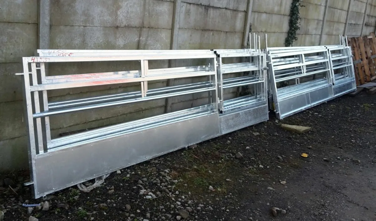 Feeding barriers - Image 2