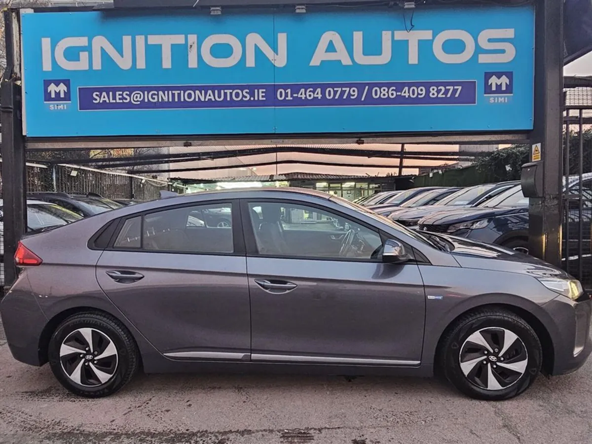 Hyundai IONIQ 1.6 GDI, PLUG IN HYBRID, FULL DEALER - Image 2
