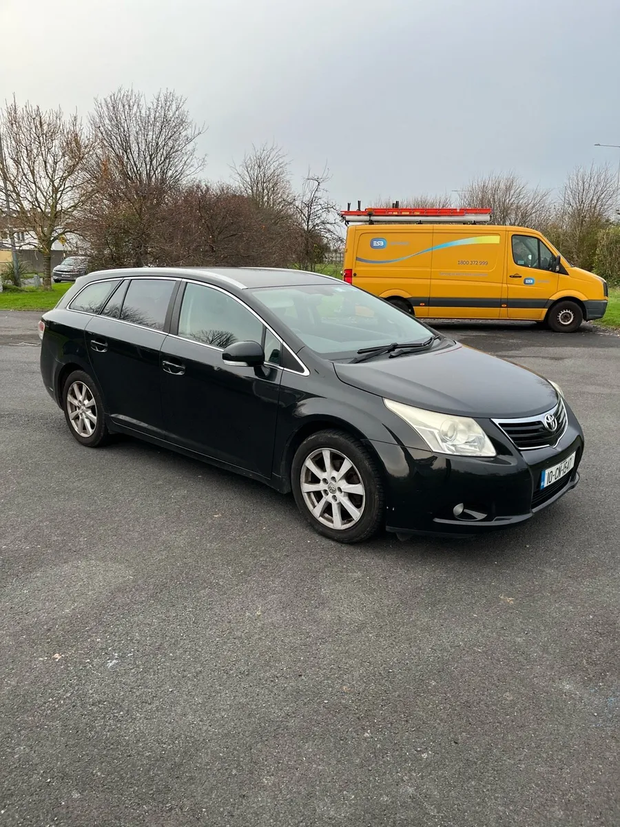 Toyota Avensis 2.0 Litre Diesal 2010 - Image 1