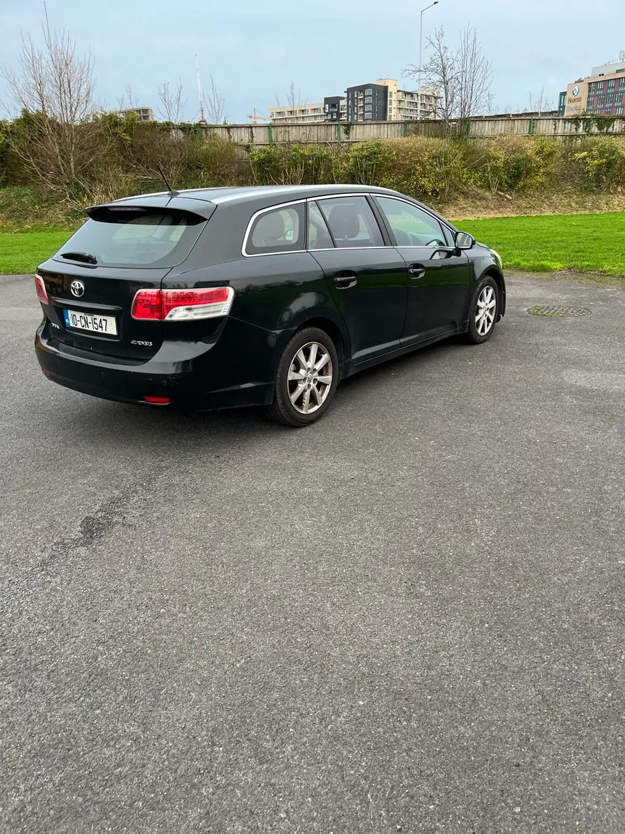 Toyota Avensis 2.0 Litre Diesal 2010 - Image 3