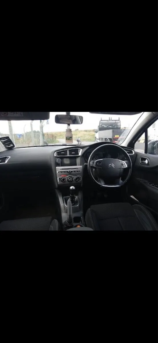 2017 Citroen C4 - Image 4
