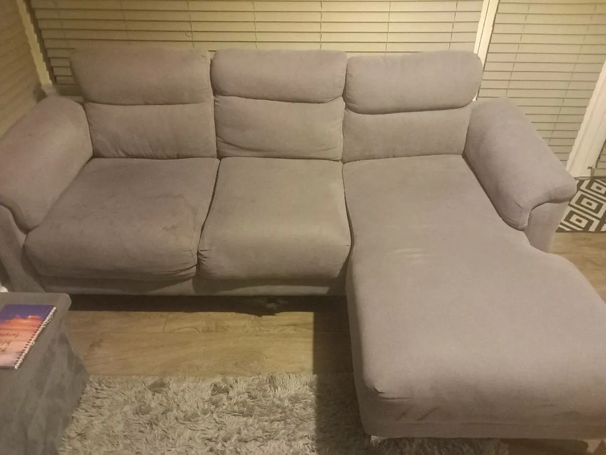 3 seater couch - Image 1