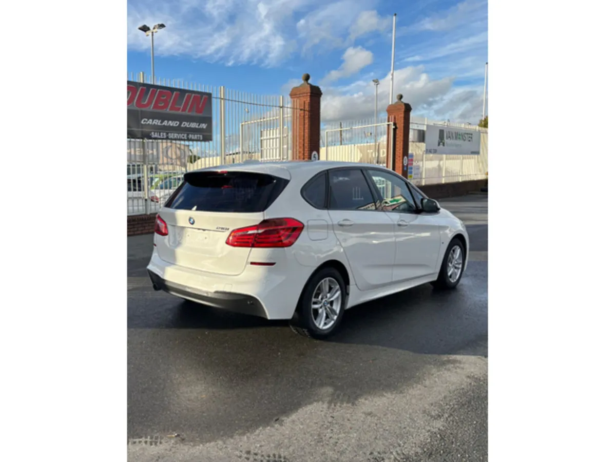 (2yr warranty) 1.5 petrol Automatic Tourer - Image 3