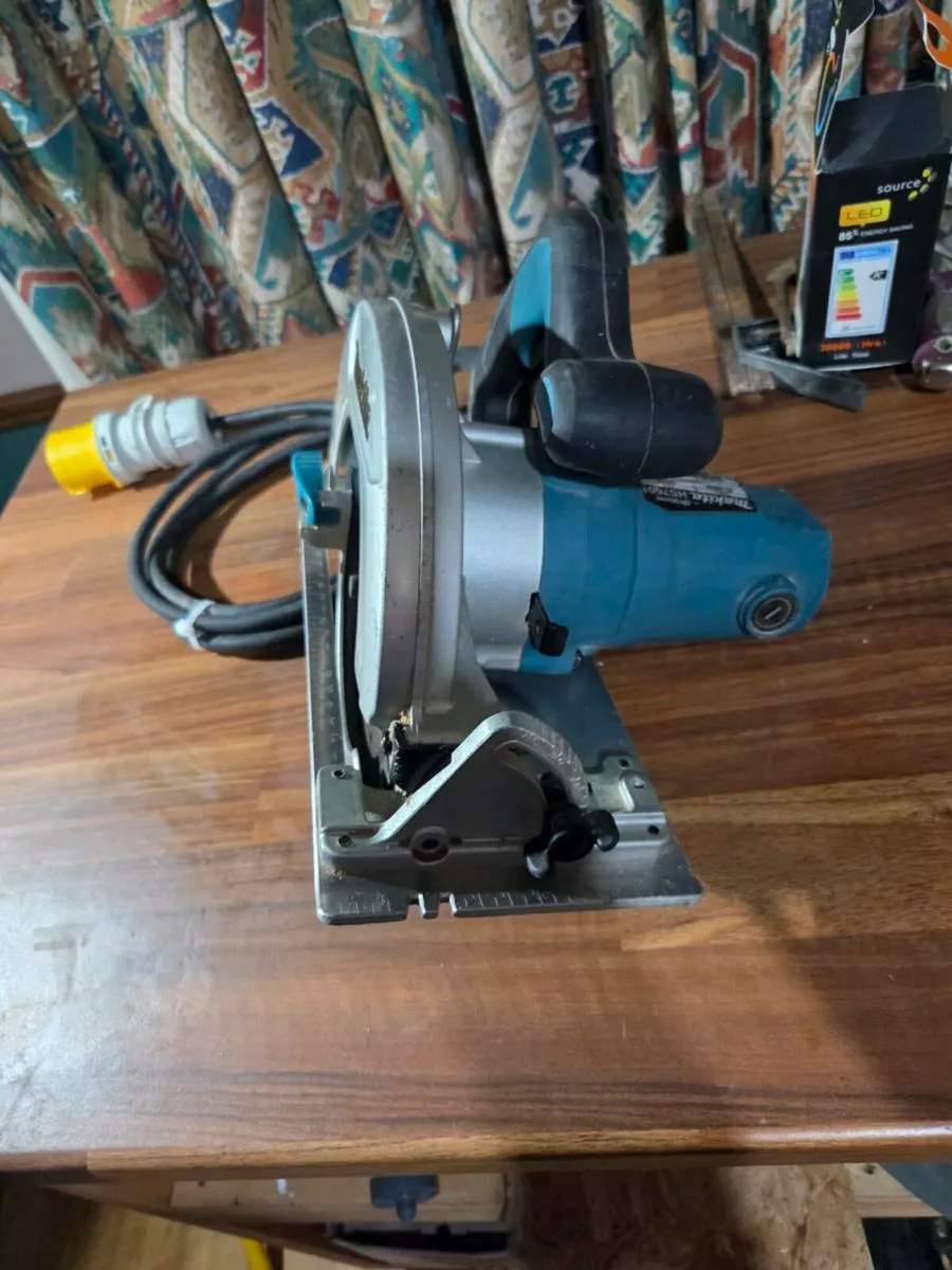MAKITA - Circular Saw. 190mm - Image 2