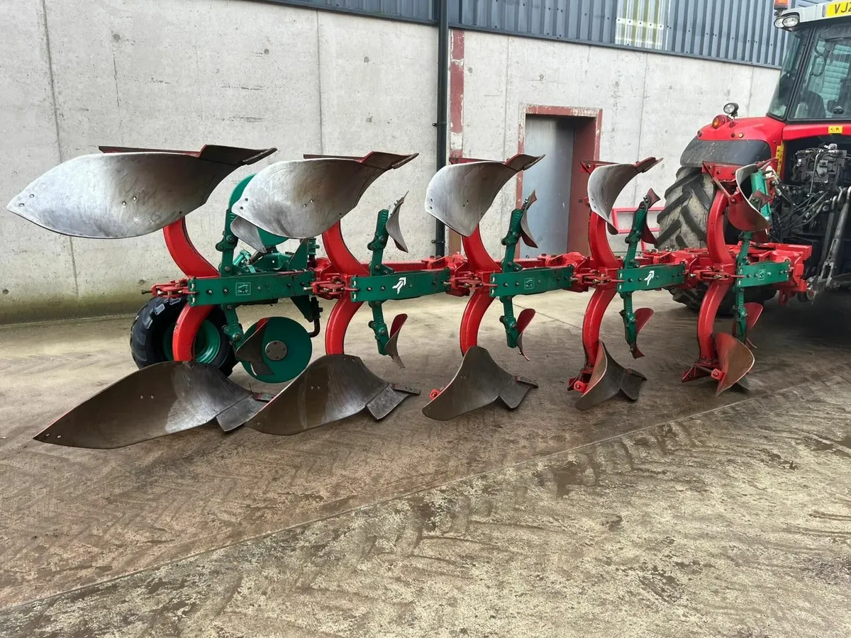 Kverneland ES85 plough - Image 2