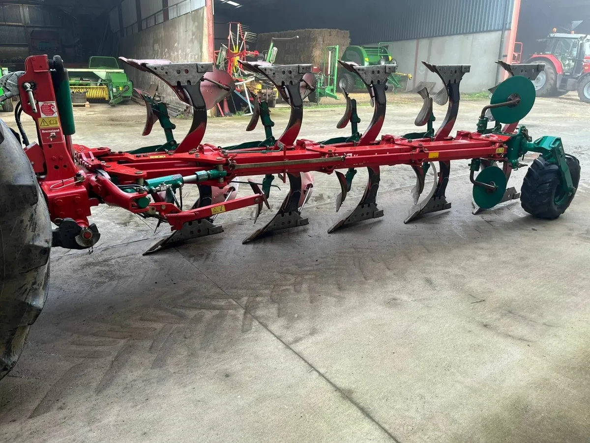Kverneland ES85 plough - Image 3