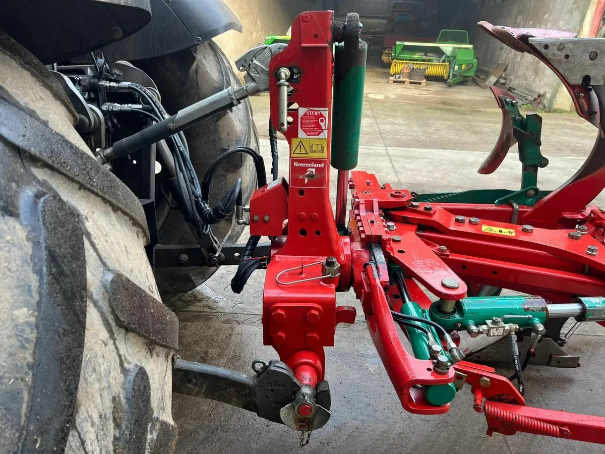 Kverneland ES85 plough - Image 4