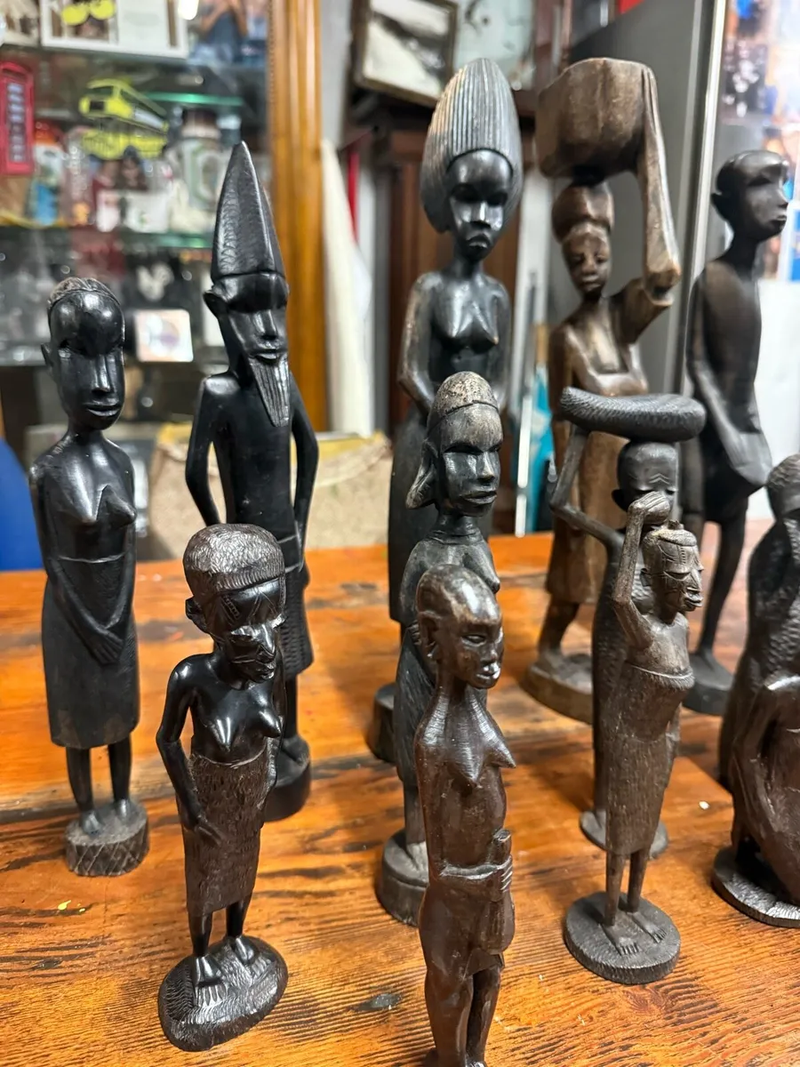 Collection tribal carved wooden figures. - Image 2