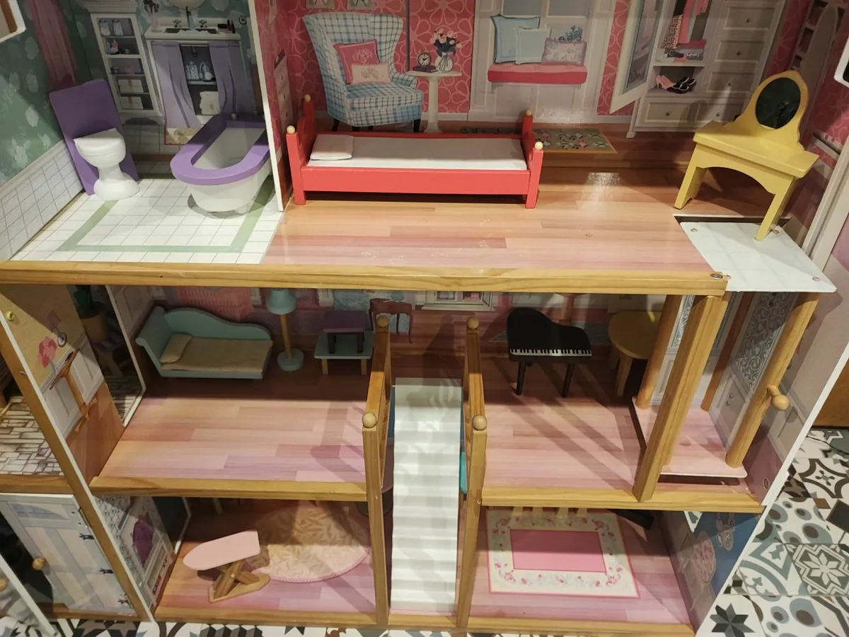 Dolls House - Image 3