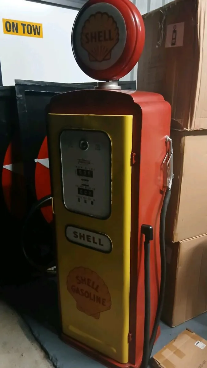 Reproduction Vintage Petrol Pumps - Image 1