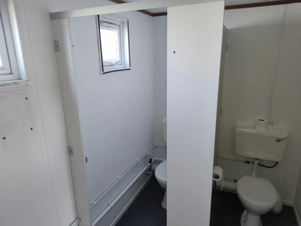 Office / Cabin - Image 3