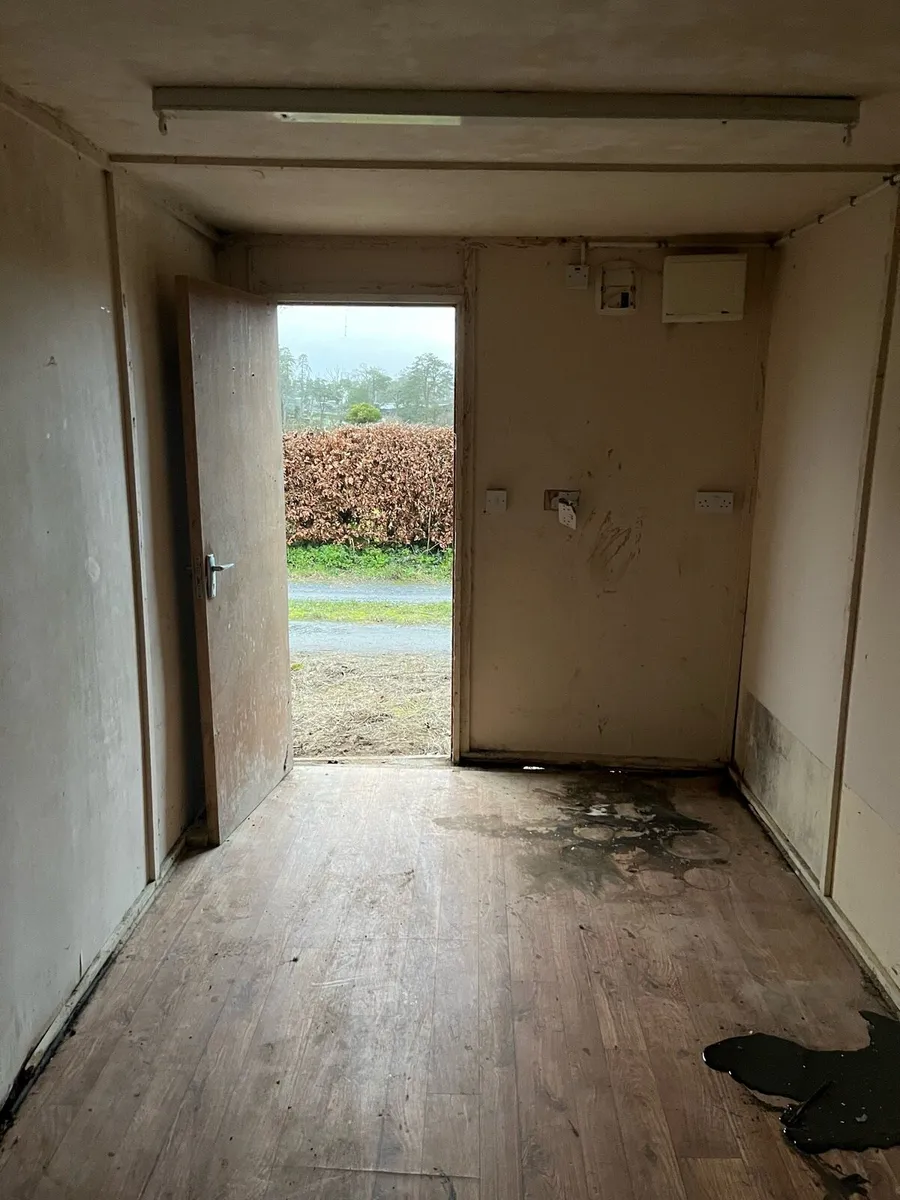 Shipping container - Image 3