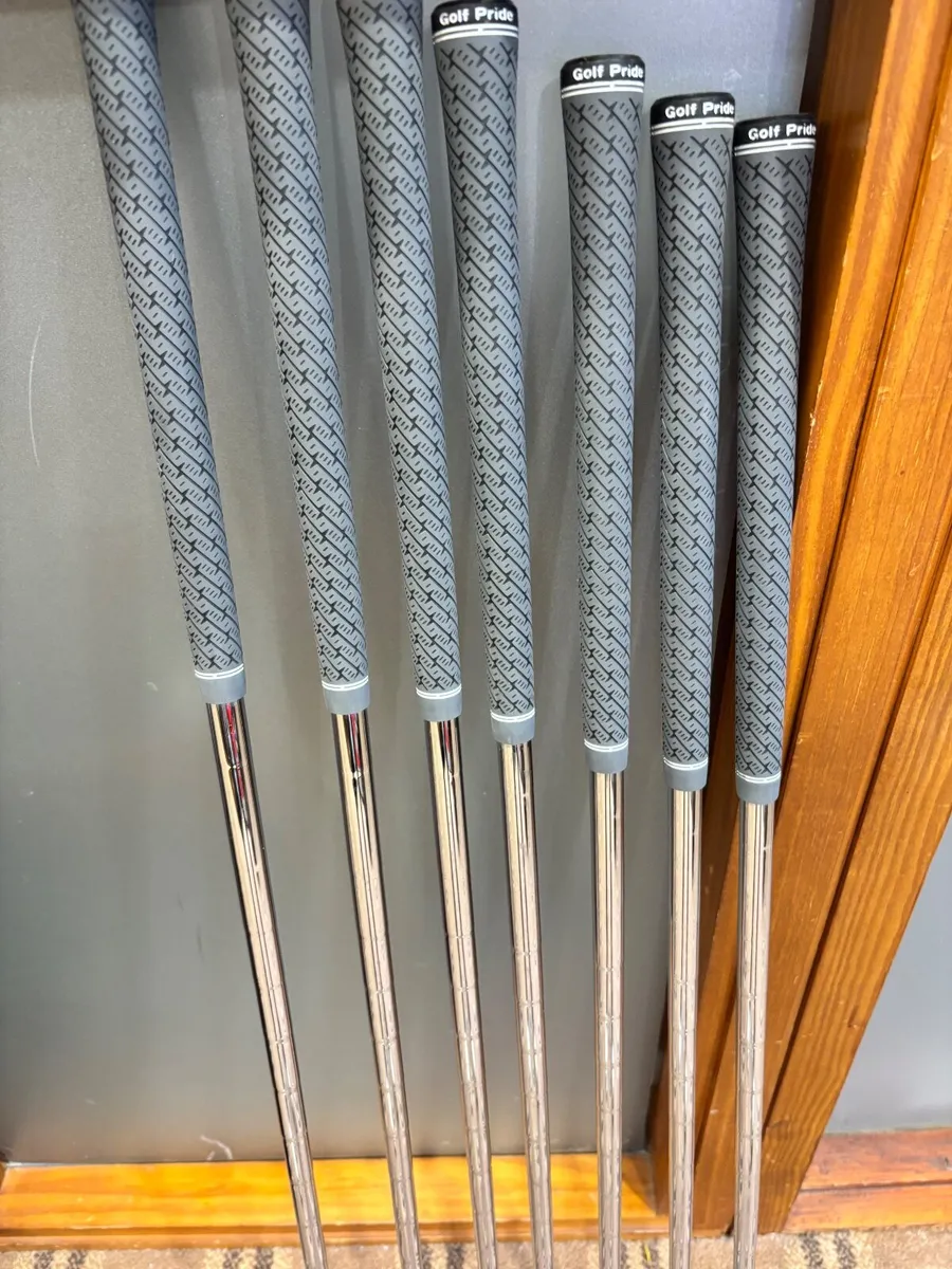 Taylormade P7-C Irons 2025 - Image 2