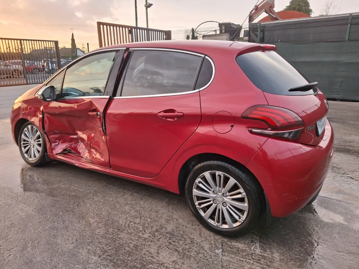 2017 Peugeot 208 HDI - Image 4