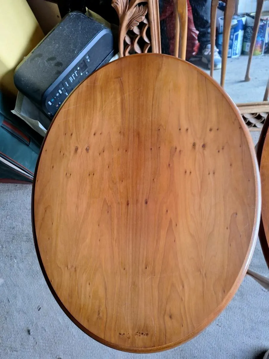 Lovely neat wooden nest of tables - Image 3