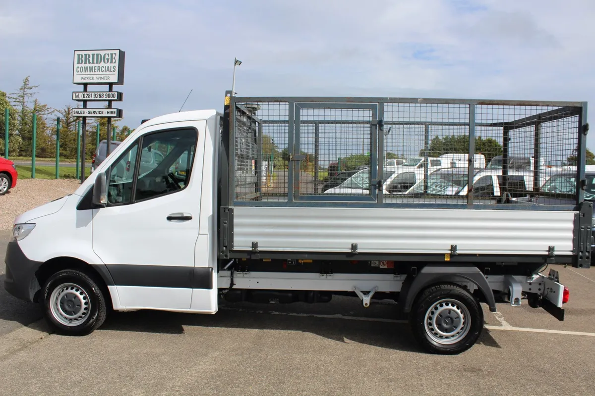 2021 Mercedes-Benz Sprinter 315 Caged Tipper - Image 4