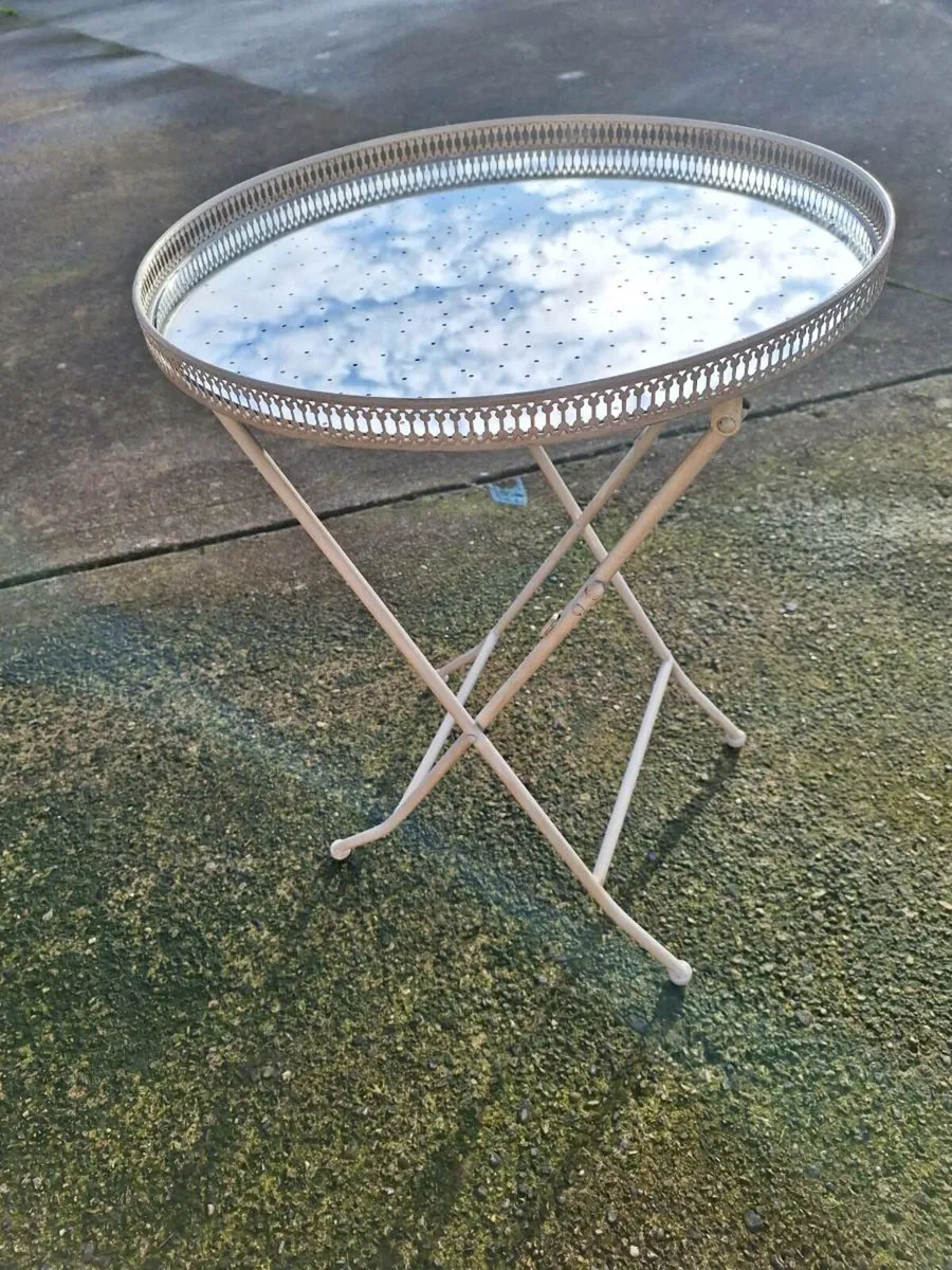 Small metal with mirror top folding table - Image 2