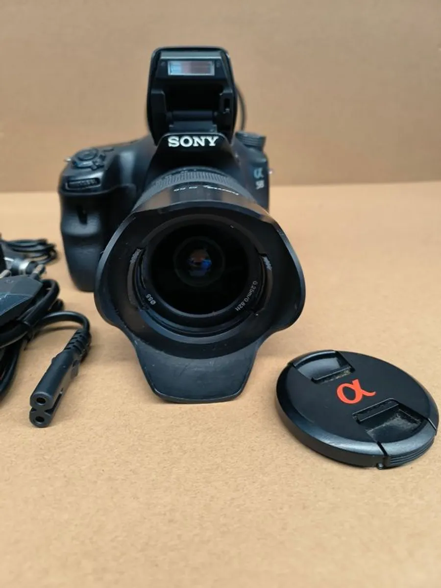 Sony Alpha SLT-A58 Digital SLR Camera - DT SAM II, 18-55mm - Image 3