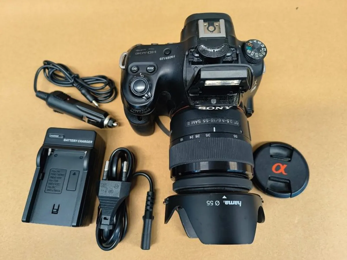 Sony Alpha SLT-A58 Digital SLR Camera - DT SAM II, 18-55mm - Image 4