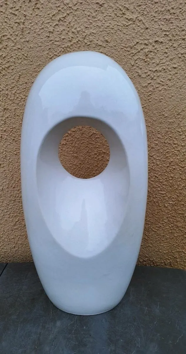 Beautiful tall modern floor vase - Image 1