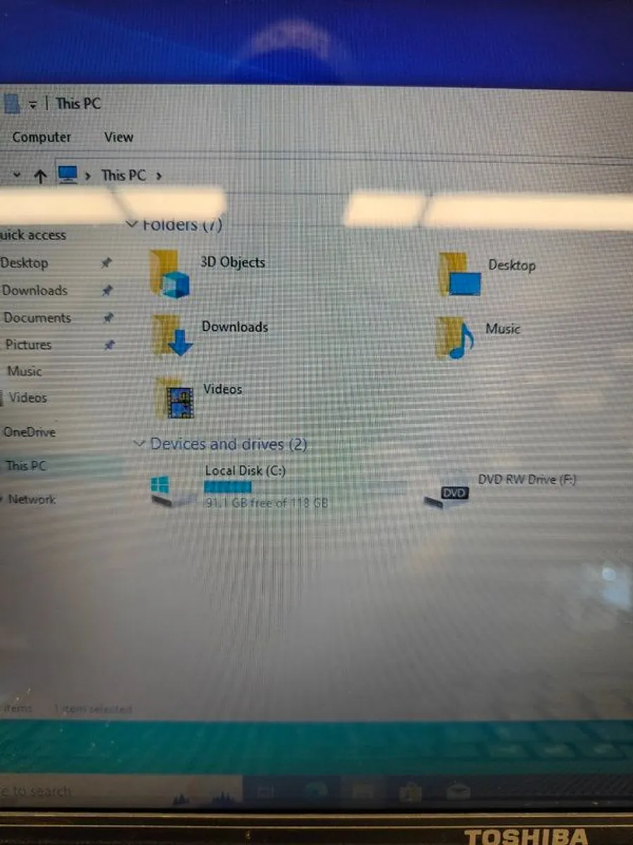 Toshiba Satellite C850D Laptop AMD E1-1200 1.40GHz 8GB RAM 128GB SD Windows 10 Pro HDMI - Image 4