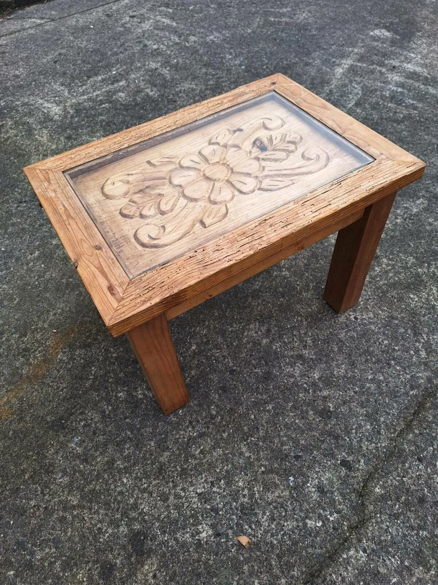 Unusual wood worm effect coffee table - Image 1