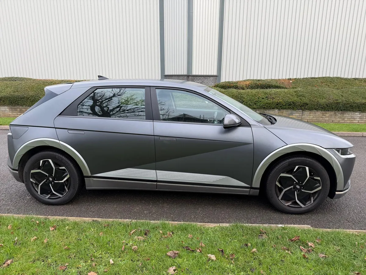 Hyundai IONIQ 5 Premium 160KW 73KWH VRT Included - Image 4