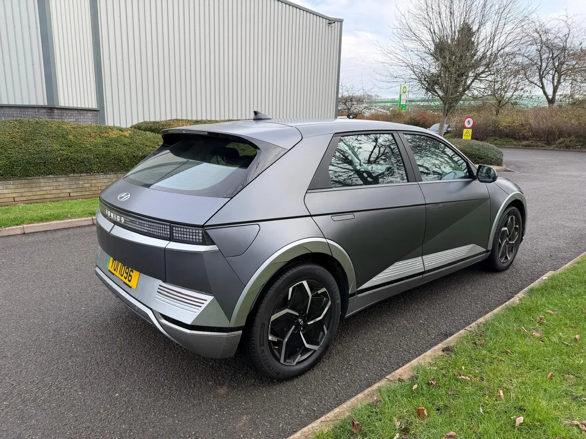 Hyundai IONIQ 5 Premium 160KW 73KWH VRT Included - Image 3