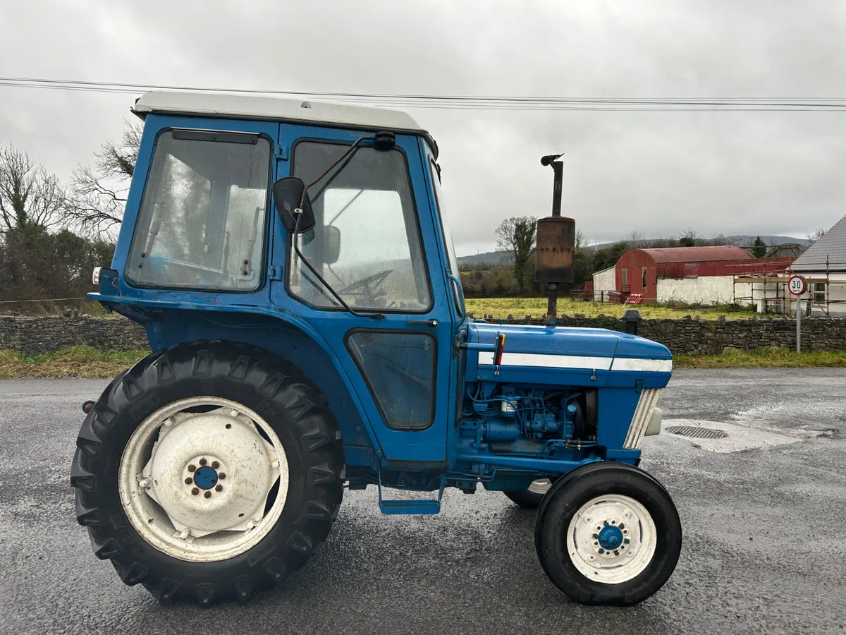 1983 Ford 3910 2wd - Image 4