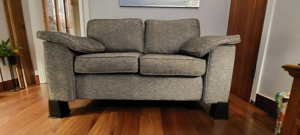 2+2+1 sofa set for sale - Image 1
