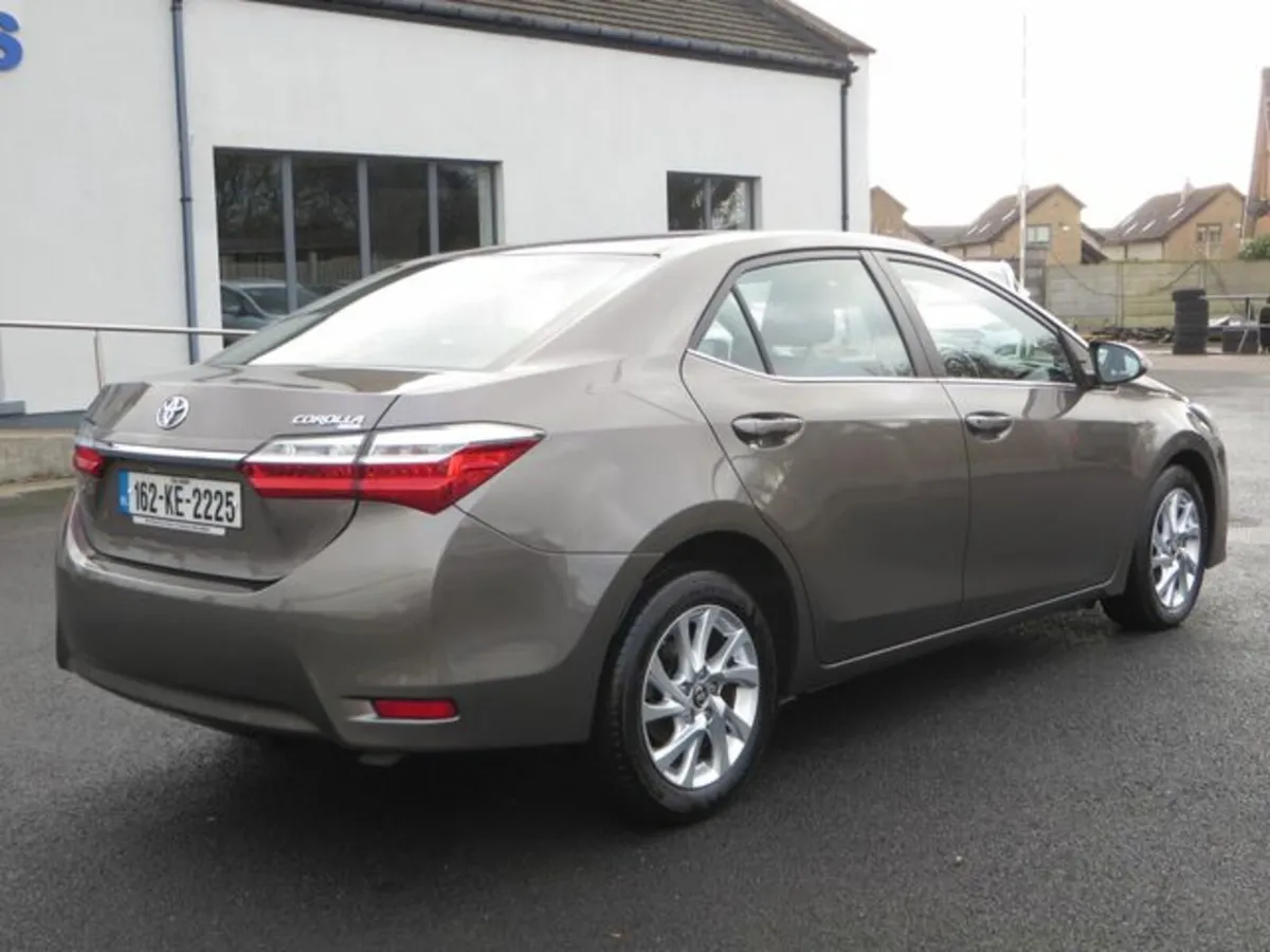 Toyota Corolla 1.4 D4D Luna 4DR - Image 4