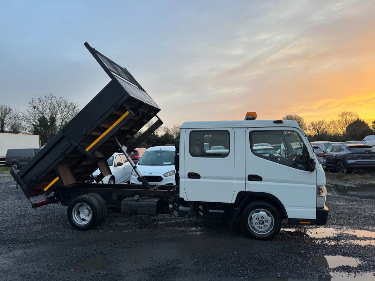 Mitsubishi fuso canter Crewcab tipper - Image 2