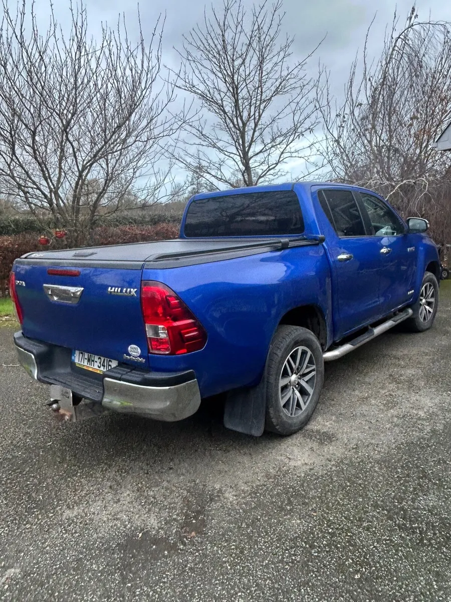 Toyota Hilux 2017 - Image 3