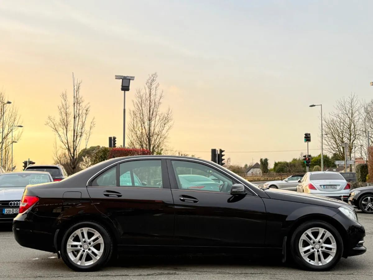 Mercedes-Benz C-Class C220 CDI BE EXECUTIVE SE *LE - Image 4