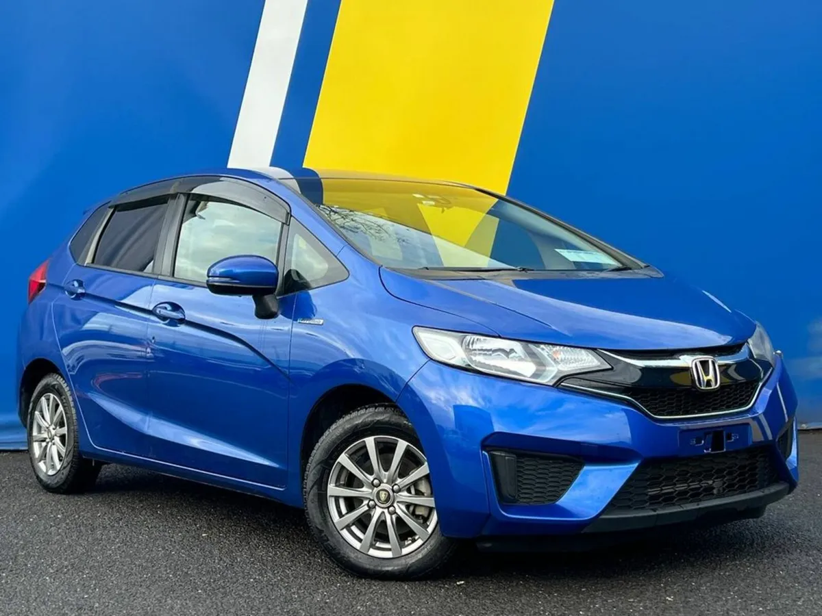 Honda Fit F-PACKAGE 1.5 HYBRID // 14" ALLOYS // RE - Image 1
