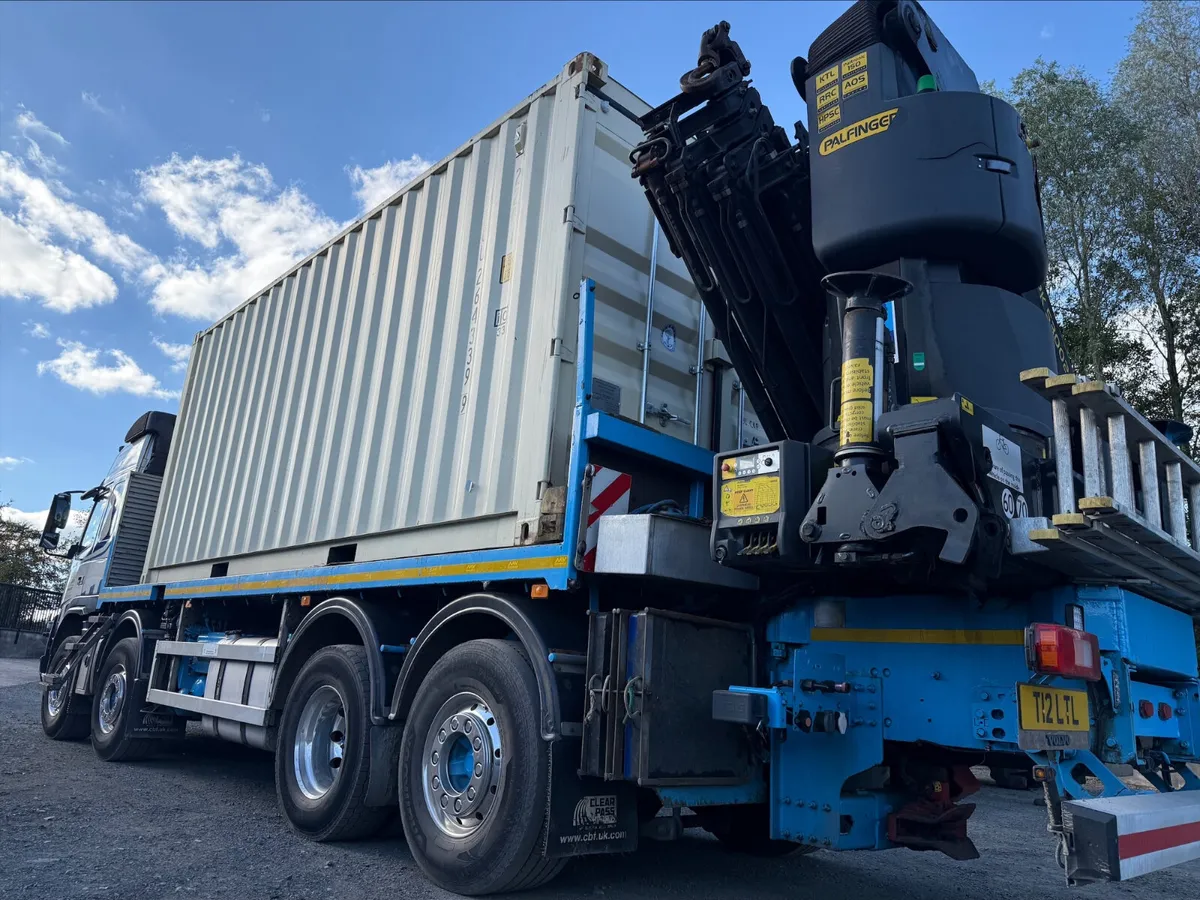 On & Gone @ Undercarriage Ireland - Image 4