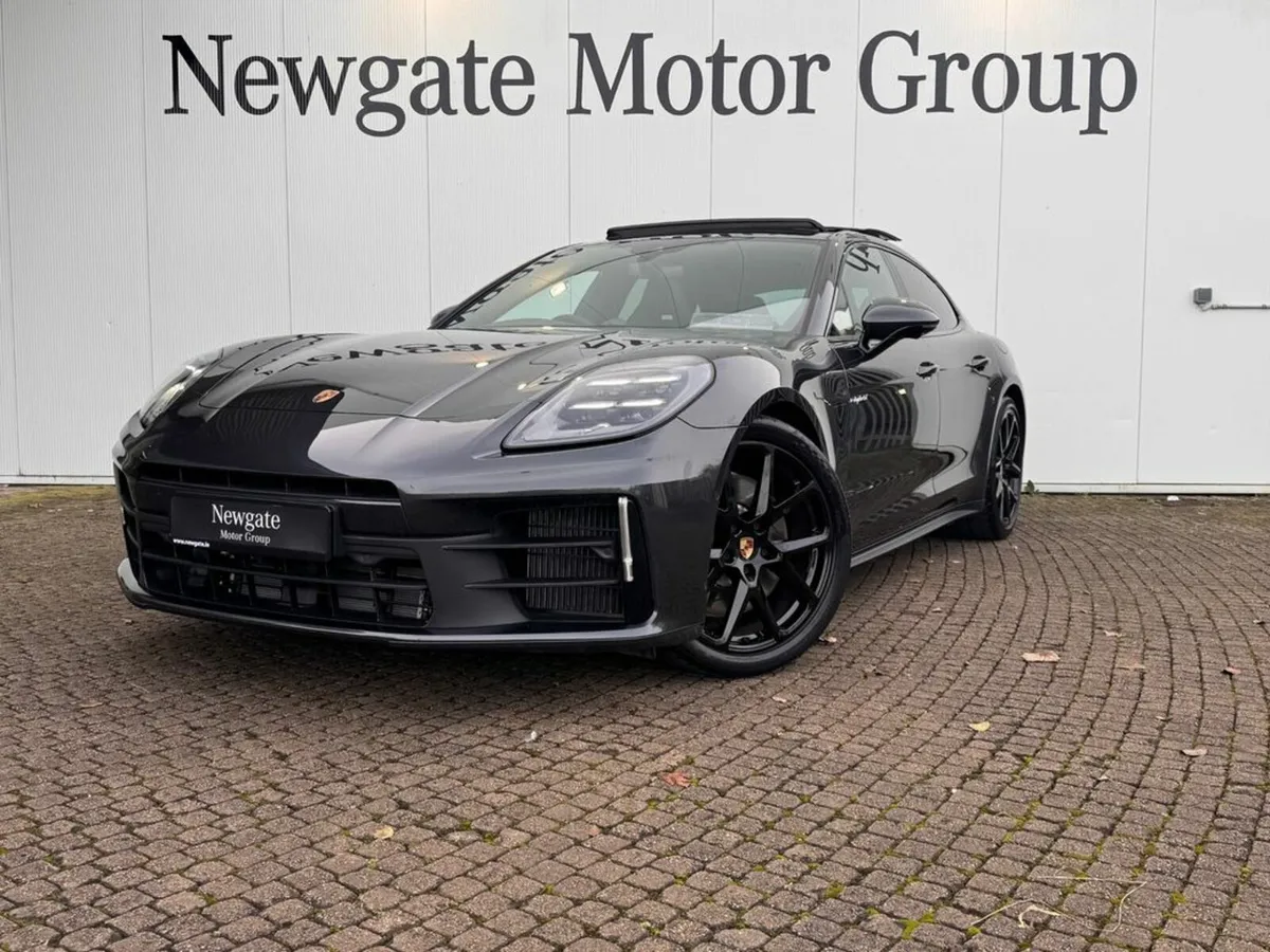 Porsche Panamera 4 E-Hybrid 4+1 - Image 1