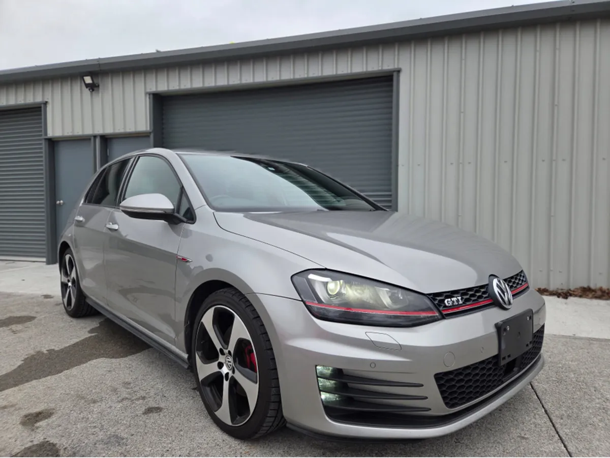 Volkswagen Golf GTI DSG - Image 1